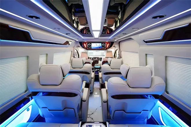 Toyota Hiace dome light and curtains