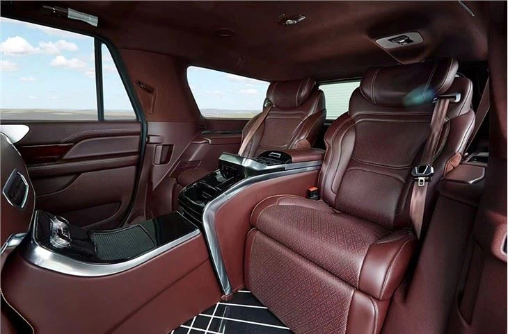 Bahagian Dalaman Lincoln Navigator Ditingkatkan Dengan Tempat Duduk VIP Mewah