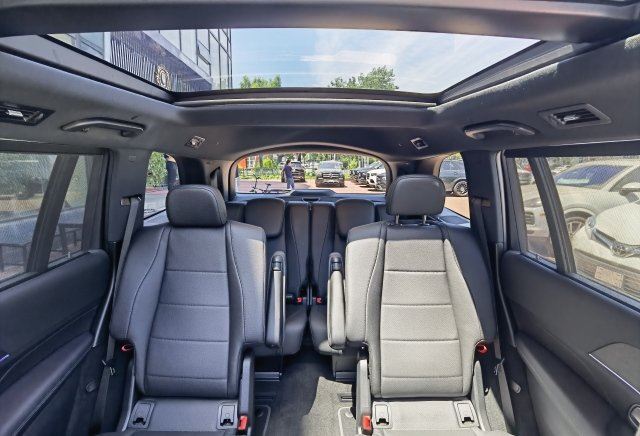 2022 Mercedes-Benz GLS450 Kerusi Kapten Mewah Enam tempat duduk