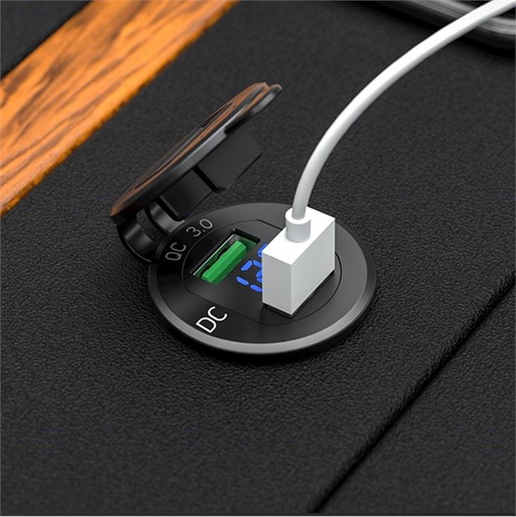 USB kereta mudah alih untuk perjalanan