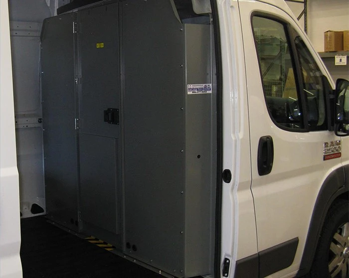 Fixed car partition Fixed car partition