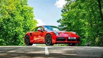 Porsche 911 Hybrid Akan Diperkenalkan Awal Musim Panas Ini